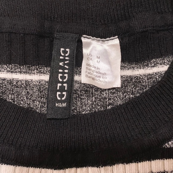 White and black striped scoop neck H&M sweater - Picture 3 of 3
